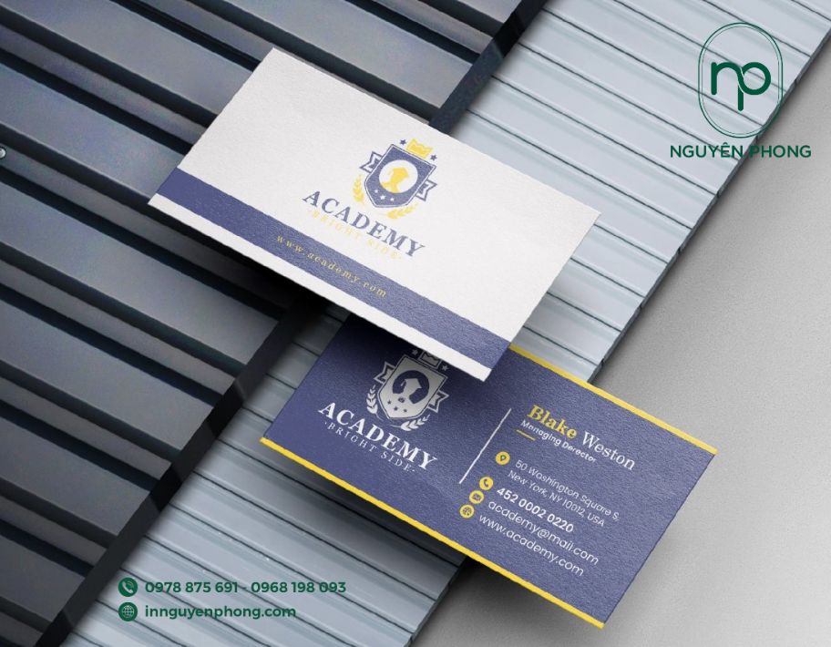 Logo giáo dục in trên card visit